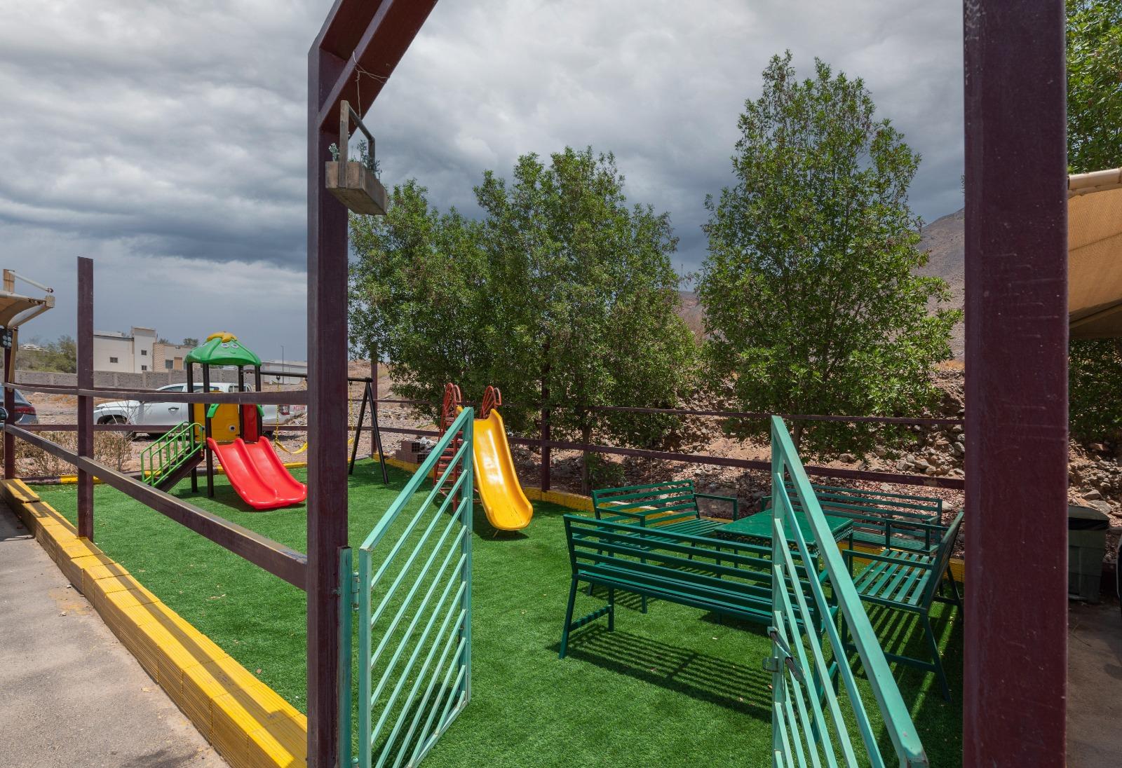 Ideal Home Hotel